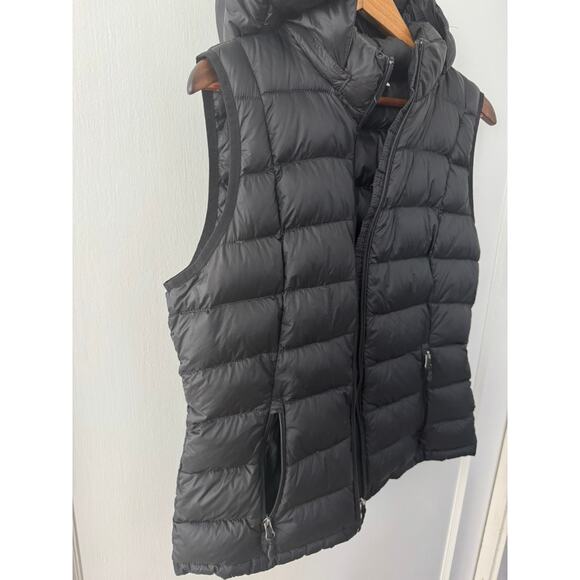 Charter Club Packable Black Hooded Down Puffer Vest Size Medium - Picture 4 of 12